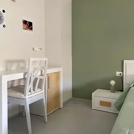 Couette-café Manzoniquattro Mottola