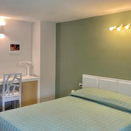 Manzoniquattro B&B 모톨라